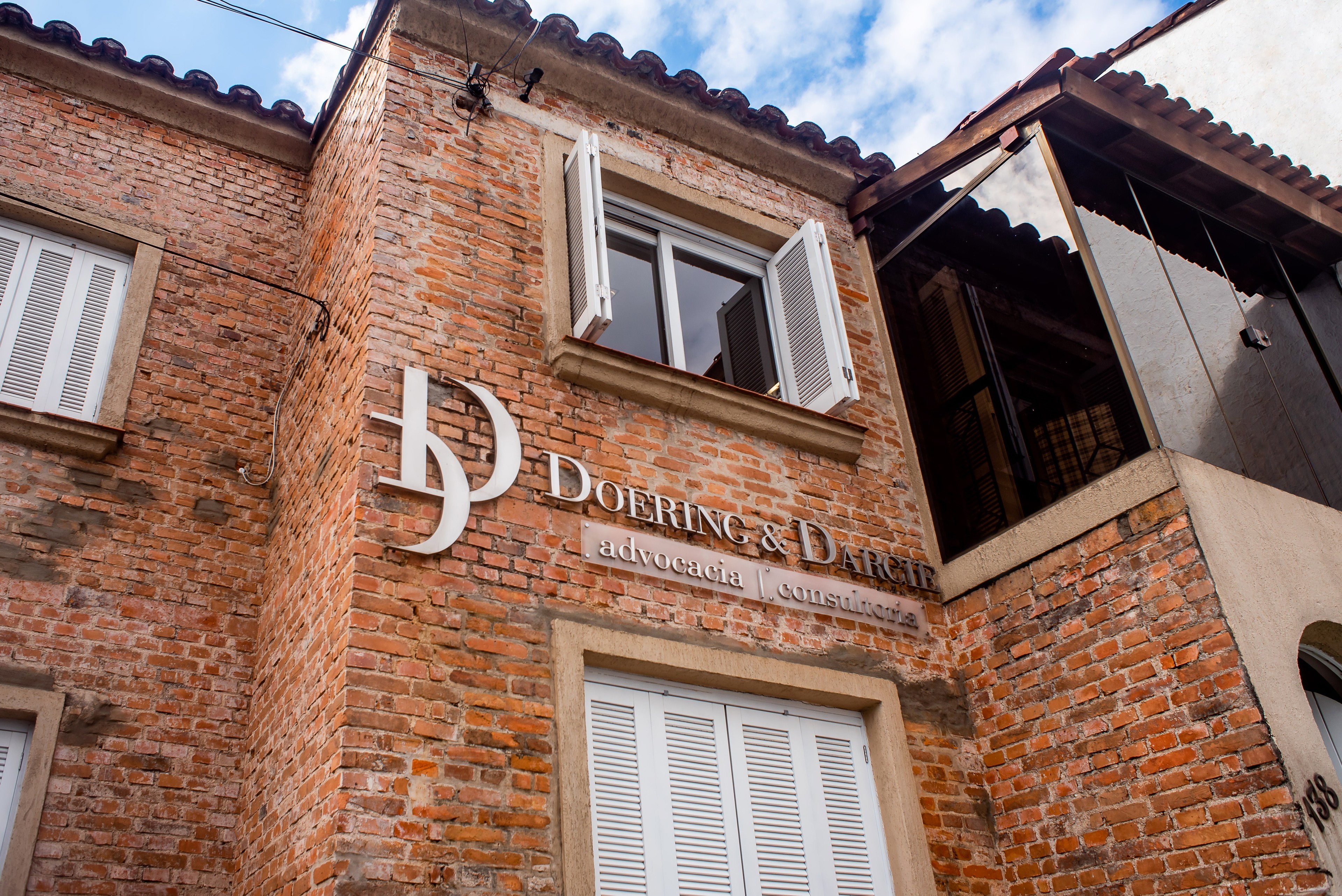 Fachada do escritório Doering & Darcie em Porto Alegre